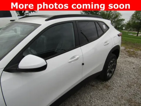 Photos of 2026 Chevrolet Trax LT for sale in Bethany, MO at Pettijohn Auto Center