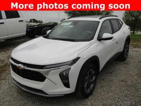 White 2026 Chevrolet Trax LT for sale in Bethany, MO