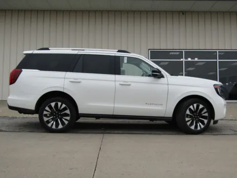 Photos of 2026 Ford Expedition Platinum for sale in Bethany, MO at Pettijohn Auto Center