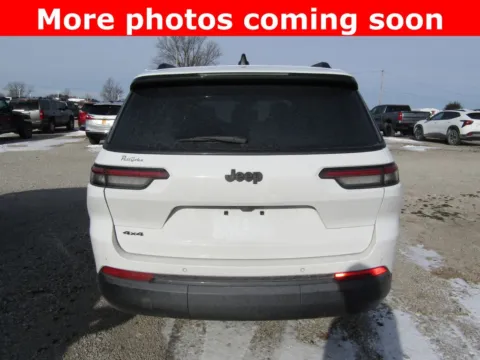More photos of 2024 Jeep Grand Cherokee L Altitude at Pettijohn Auto Center, MO