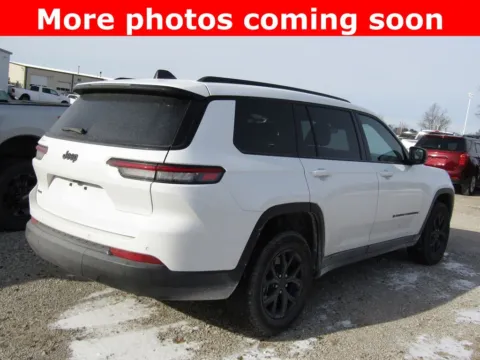 More photos of 2024 Jeep Grand Cherokee L Altitude at Pettijohn Auto Center, MO