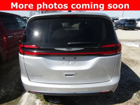 More photos of 2024 Chrysler Pacifica Touring L at Pettijohn Auto Center, MO