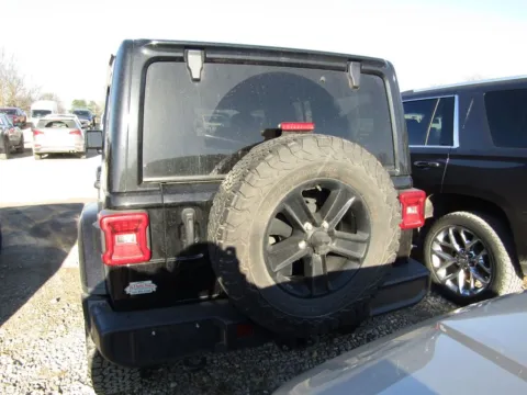 More photos of 2021 Jeep Wrangler Unlimited Sahara Altitude at Pettijohn Auto Center, MO