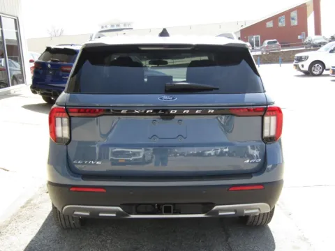 More photos of 2026 Ford Explorer Active at Pettijohn Auto Center, MO