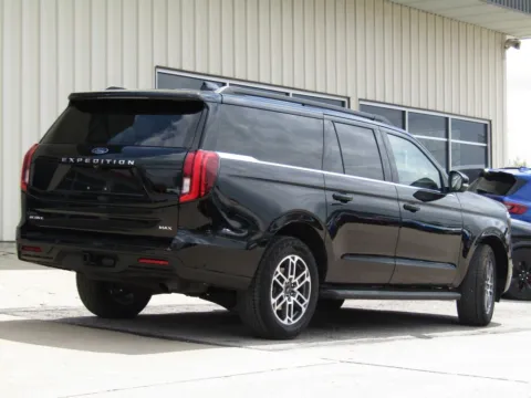 Another view of 2025 Ford Expedition Max Active for sale in Bethany, MO at Pettijohn Auto Center