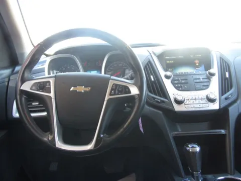 More photos of 2017 Chevrolet Equinox LT at Pettijohn Auto Center, MO