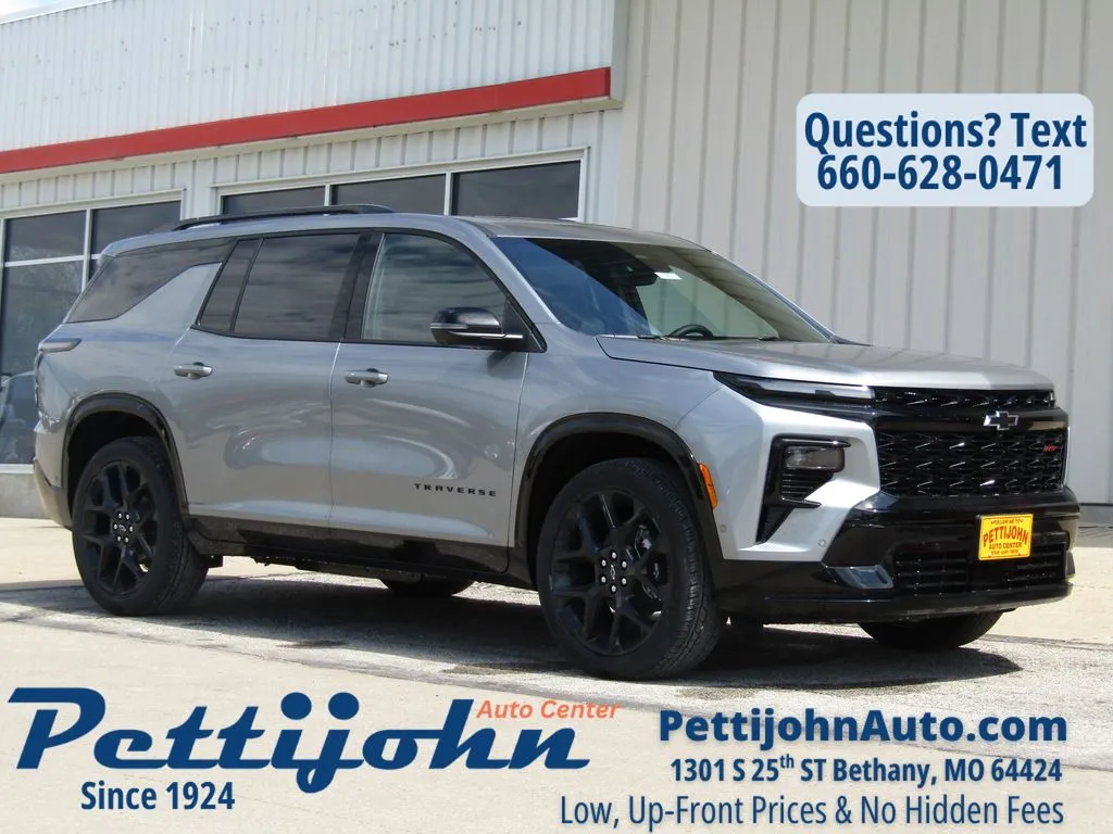 Gray 2026 Chevrolet Traverse RS for sale in Bethany, MO