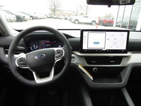 More photos of 2026 Ford Explorer Active at Pettijohn Auto Center, MO