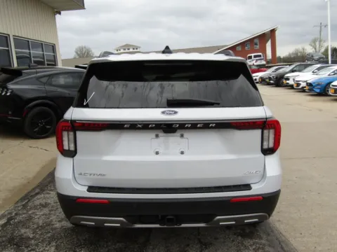 More photos of 2026 Ford Explorer Active at Pettijohn Auto Center, MO