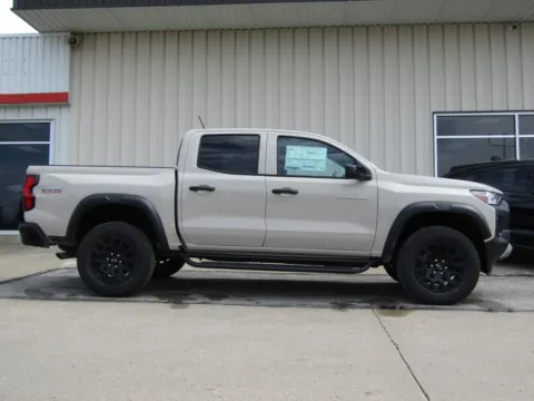 Photos of 2026 Chevrolet Colorado Trail Boss for sale in Bethany, MO at Pettijohn Auto Center