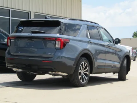 Another view of 2026 Ford Explorer ST-Line for sale in Bethany, MO at Pettijohn Auto Center
