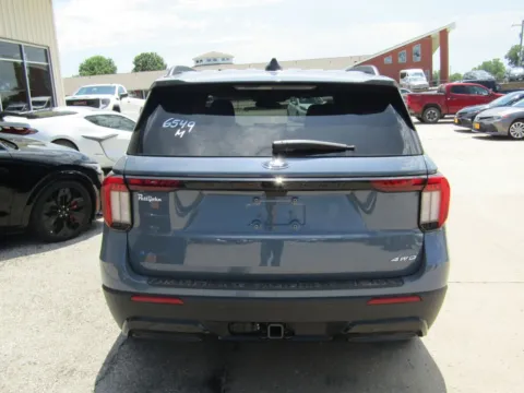 More photos of 2026 Ford Explorer ST-Line at Pettijohn Auto Center, MO