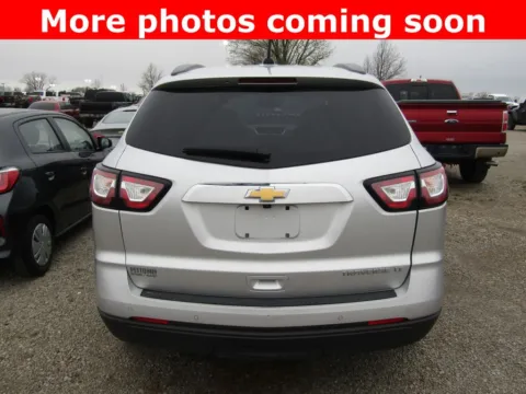 More photos of 2016 Chevrolet Traverse 2LT at Pettijohn Auto Center, MO