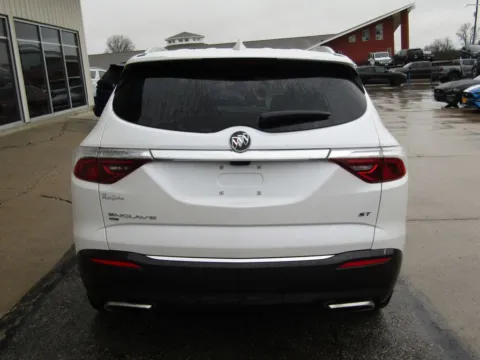 More photos of 2024 Buick Enclave Essence at Pettijohn Auto Center, MO