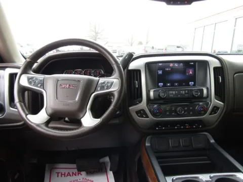 More photos of 2014 GMC Sierra 1500 SLT at Pettijohn Auto Center, MO