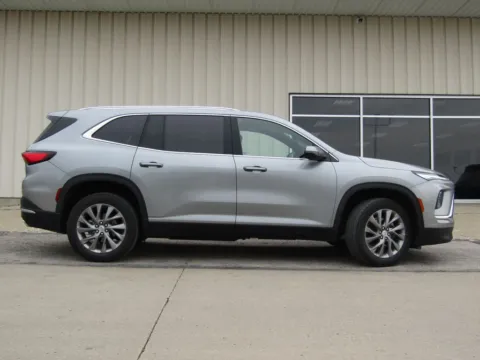 Photos of 2025 Buick Enclave Preferred for sale in Bethany, MO at Pettijohn Auto Center