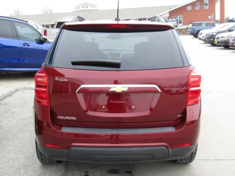 More photos of 2017 Chevrolet Equinox LT at Pettijohn Auto Center, MO