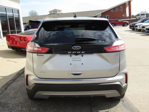 More photos of 2024 Ford Edge SEL at Pettijohn Auto Center, MO
