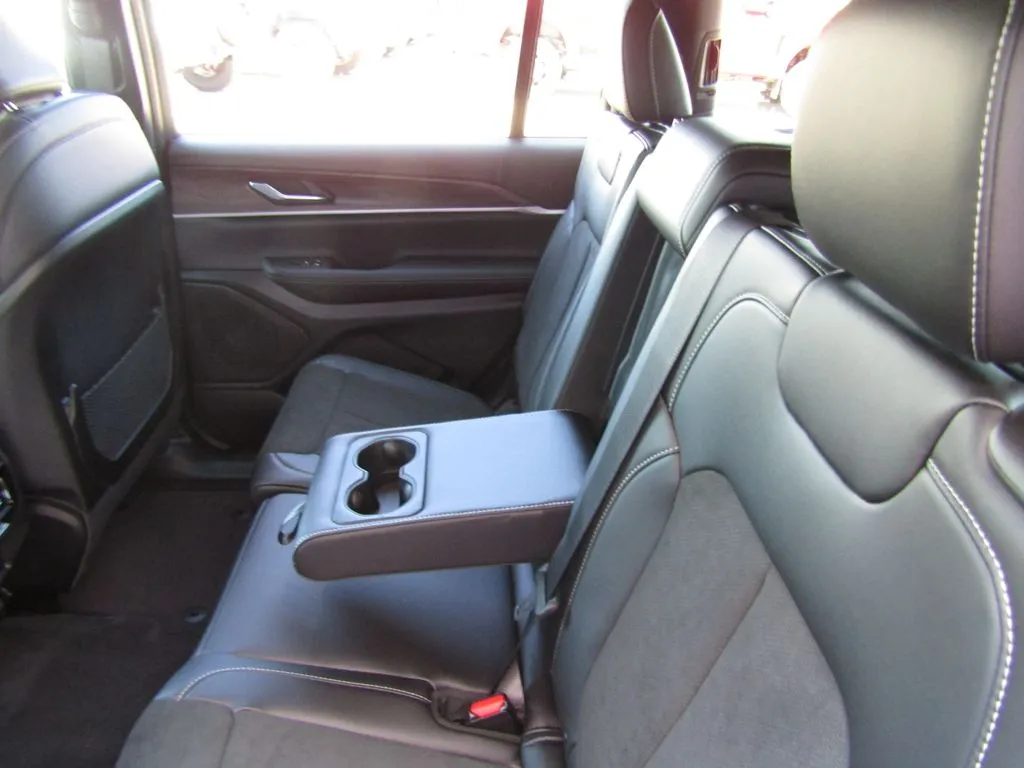 2026 Jeep Grand Cherokee L Laredo - Photo 34