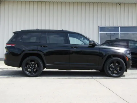 Photos of 2024 Jeep Grand Cherokee L Altitude X for sale in Bethany, MO at Pettijohn Auto Center