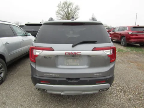 More photos of 2021 GMC Acadia SLT at Pettijohn Auto Center, MO