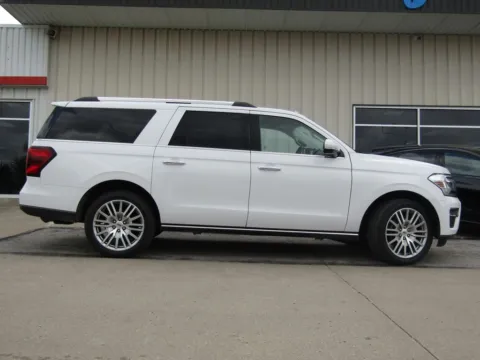 Photos of 2024 Ford Expedition Max Limited for sale in Bethany, MO at Pettijohn Auto Center