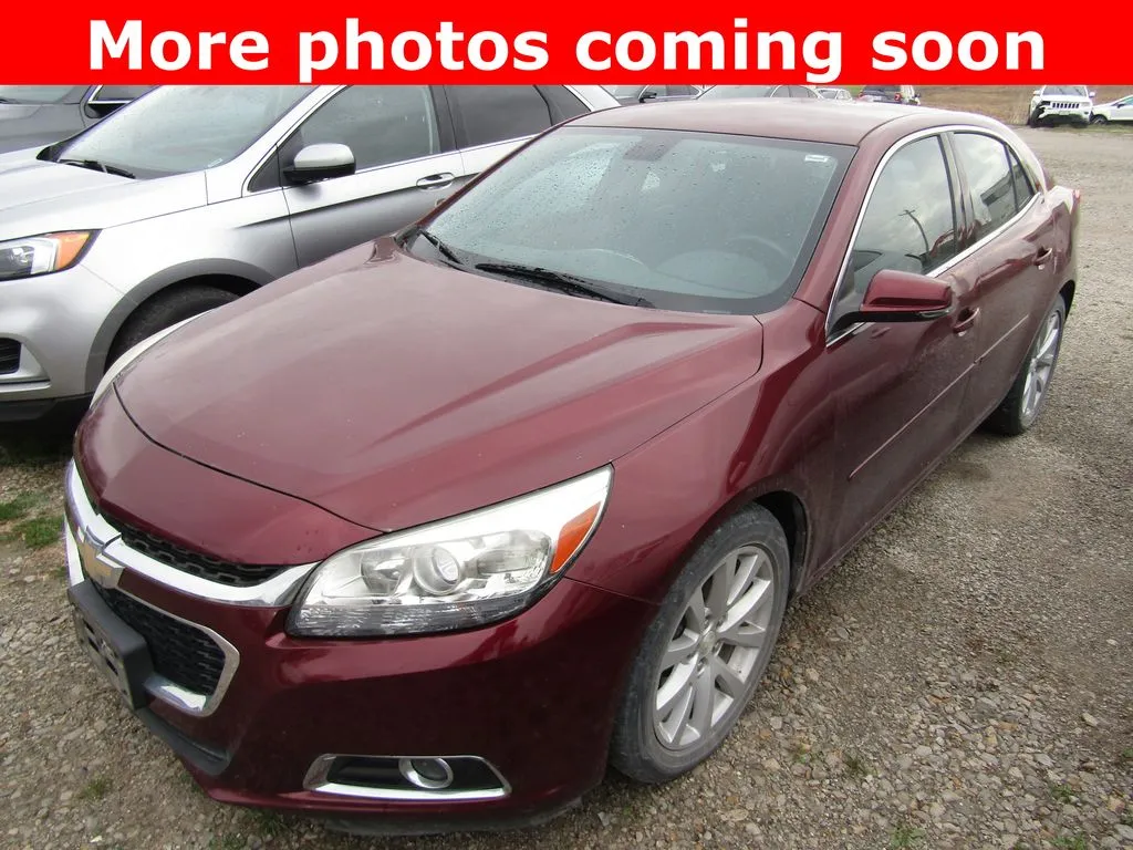 Red 2015 Chevrolet Malibu LT for sale in Bethany, MO