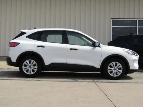 Photos of 2020 Ford Escape S for sale in Bethany, MO at Pettijohn Auto Center