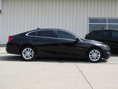 Photos of 2016 Chevrolet Malibu LT for sale in Bethany, MO at Pettijohn Auto Center