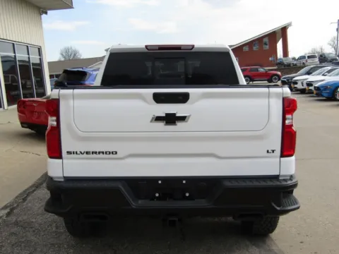 More photos of 2026 Chevrolet Silverado 1500 LT Trail Boss at Pettijohn Auto Center, MO