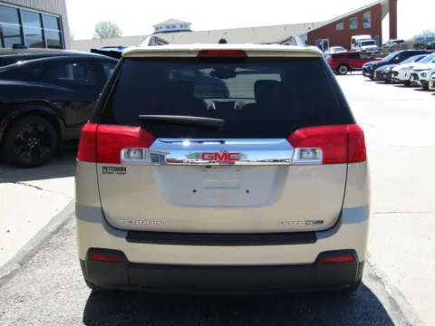 More photos of 2012 GMC Terrain SLT-1 at Pettijohn Auto Center, MO