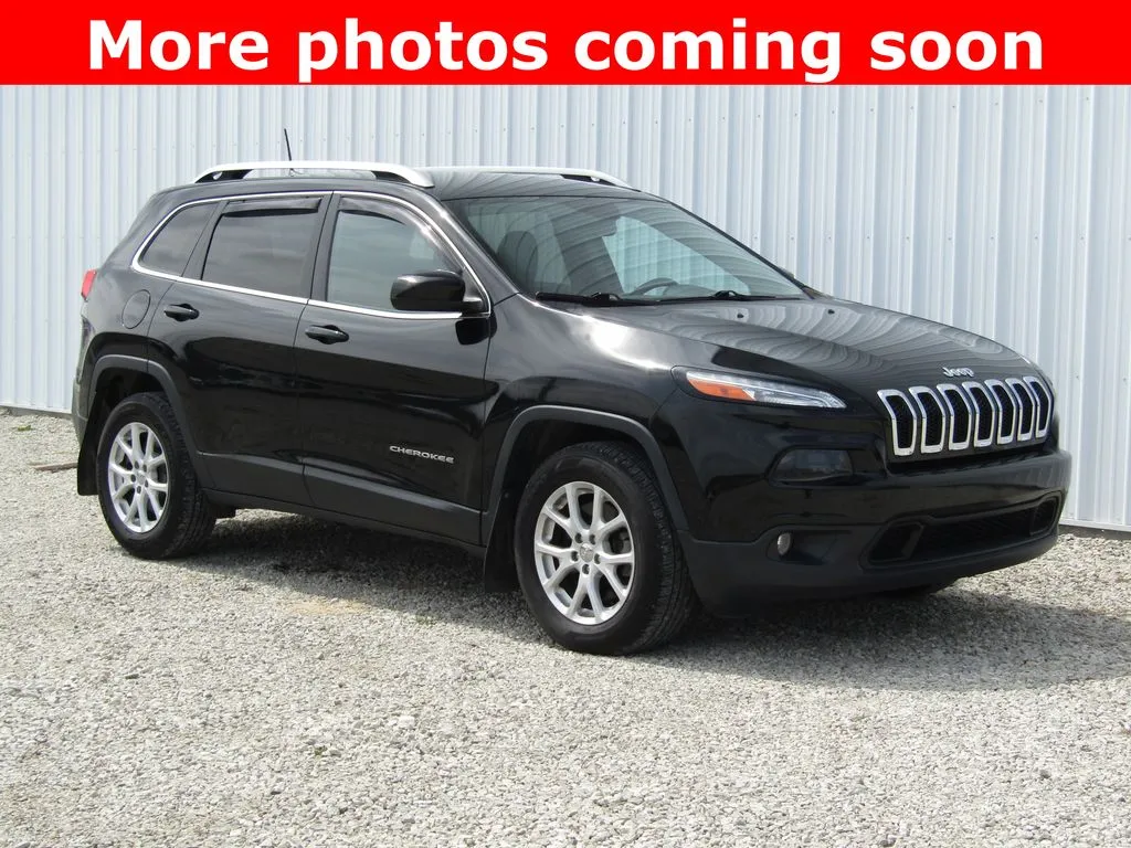 Black 2018 Jeep Cherokee Latitude Plus for sale in Bethany, MO
