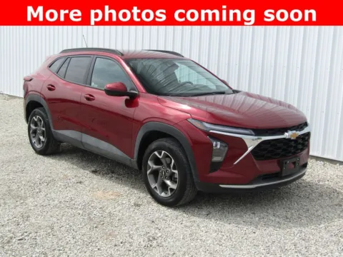 Red 2025 Chevrolet Trax LT for sale in Bethany, MO
