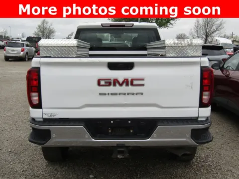 More photos of 2021 GMC Sierra 2500HD at Pettijohn Auto Center, MO