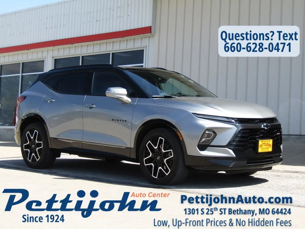 Used 2024 Chevrolet Blazer RS with VIN 3GNKBKRS1RS137075 for sale in Kansas City