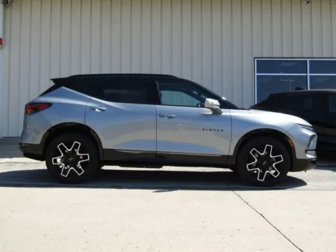 Photos of 2024 Chevrolet Blazer RS for sale in Bethany, MO at Pettijohn Auto Center