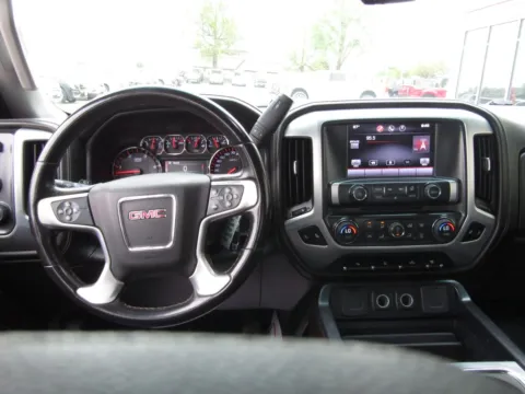 More photos of 2015 GMC Sierra 2500HD SLT at Pettijohn Auto Center, MO