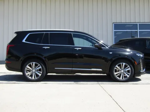 Photos of 2020 Cadillac XT6 Premium Luxury for sale in Bethany, MO at Pettijohn Auto Center