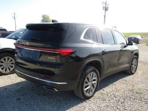 More photos of 2025 Buick Enclave Preferred at Pettijohn Auto Center, MO