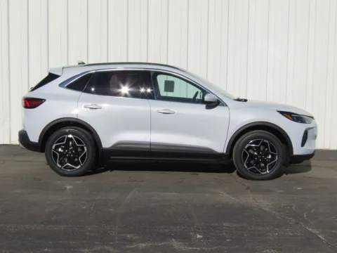 Photos of 2026 Ford Escape Platinum for sale in Bethany, MO at Pettijohn Auto Center