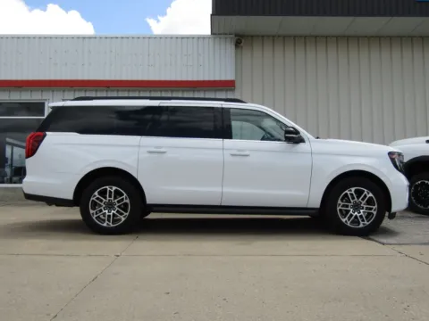 Photos of 2025 Ford Expedition Max Active for sale in Bethany, MO at Pettijohn Auto Center