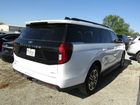 More photos of 2025 Ford Expedition Max Active at Pettijohn Auto Center, MO