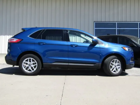 Photos of 2024 Ford Edge SEL for sale in Bethany, MO at Pettijohn Auto Center