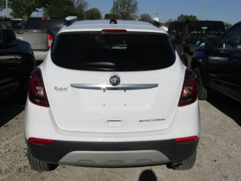 More photos of 2021 Buick Encore Preferred at Pettijohn Auto Center, MO
