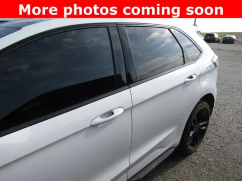 Photos of 2020 Ford Edge ST for sale in Bethany, MO at Pettijohn Auto Center