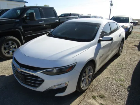 White 2022 Chevrolet Malibu LT for sale in Bethany, MO