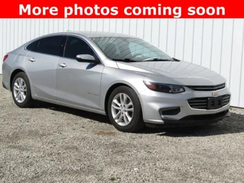 Silver 2017 Chevrolet Malibu LT for sale in Bethany, MO