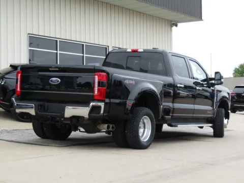 Another view of 2023 Ford F-350SD Lariat for sale in Bethany, MO at Pettijohn Auto Center
