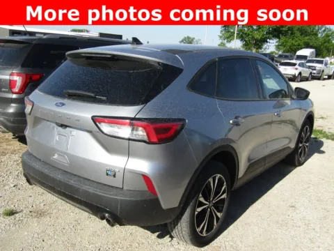 More photos of 2021 Ford Escape SE at Pettijohn Auto Center, MO