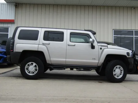 Photos of 2007 Hummer H3 for sale in Bethany, MO at Pettijohn Auto Center